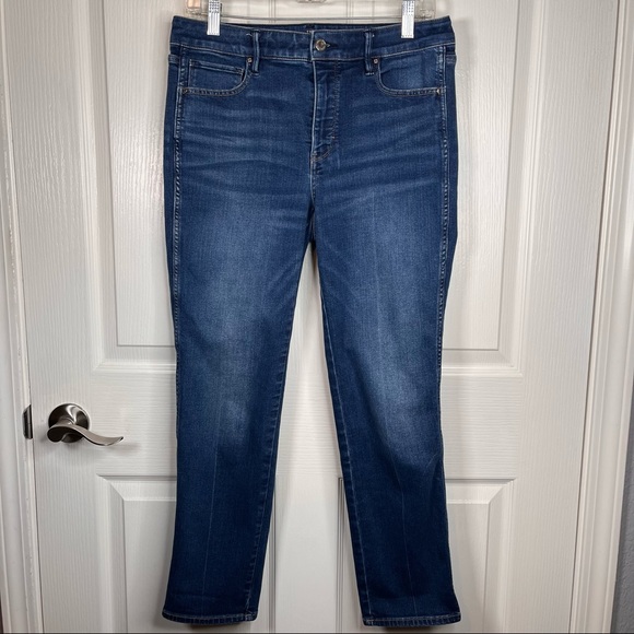 White House Black Market High Rise The Straight Crop Sz 8 L - Picture 2 of 13